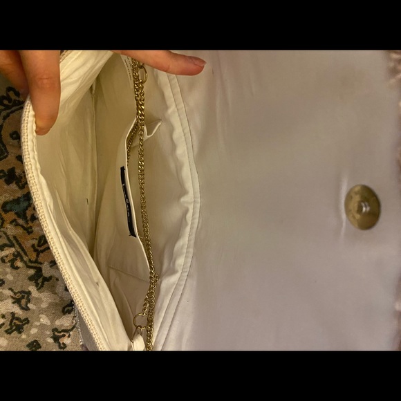 Beaded clutch - Picture 3 of 4